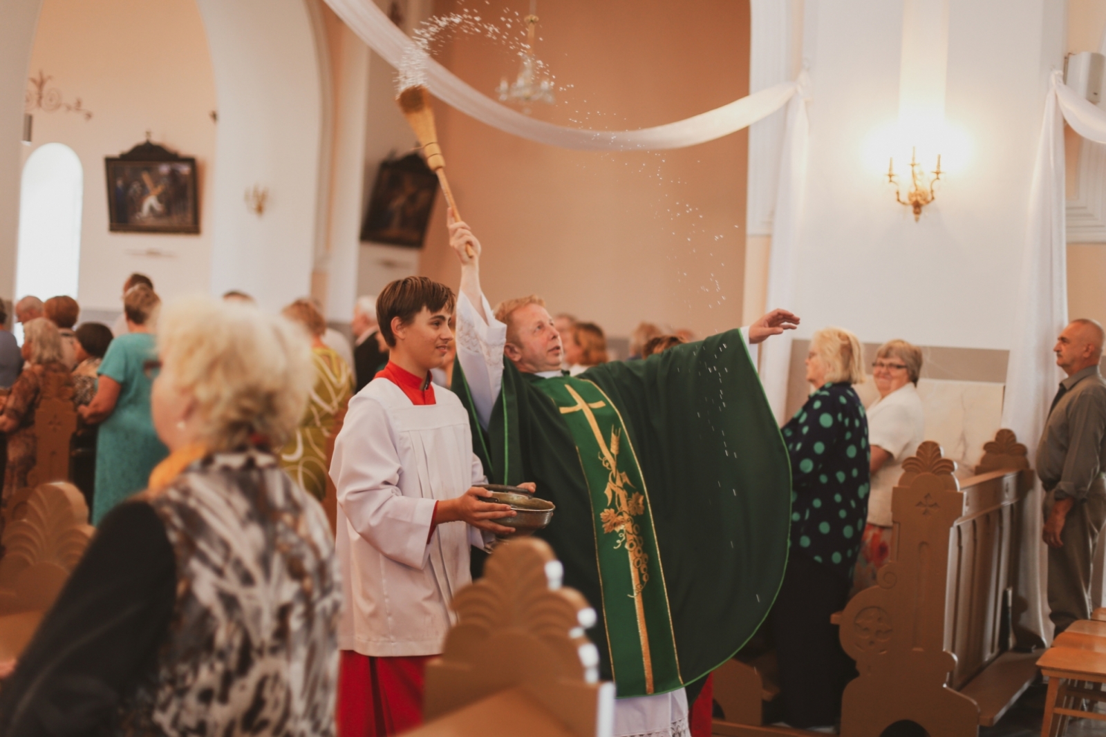 Preiļu Romas katoļu baznīcā Svētku dievkalpojums