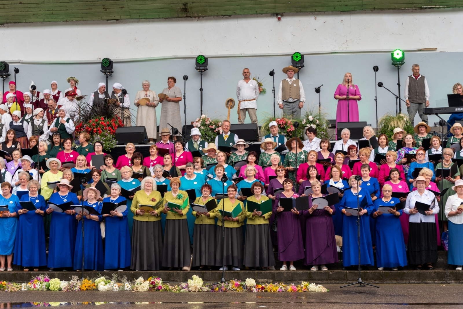 XIX Latgales novada senioru dziesmu un deju svētku festivāls “Ūgu maize”