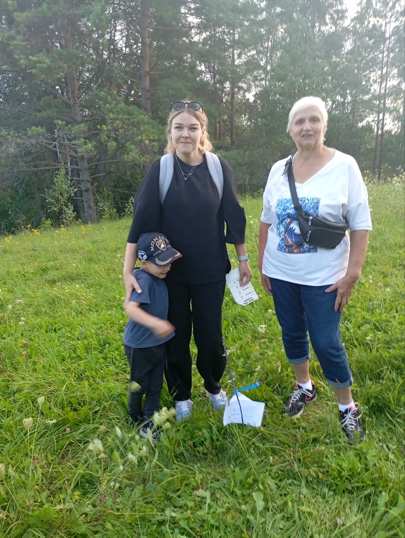 Preiļu novadā aizvadīts izglītojošs un spēcinošs pārgājiens "Ceļā pie Martas gar Egles ezeru"