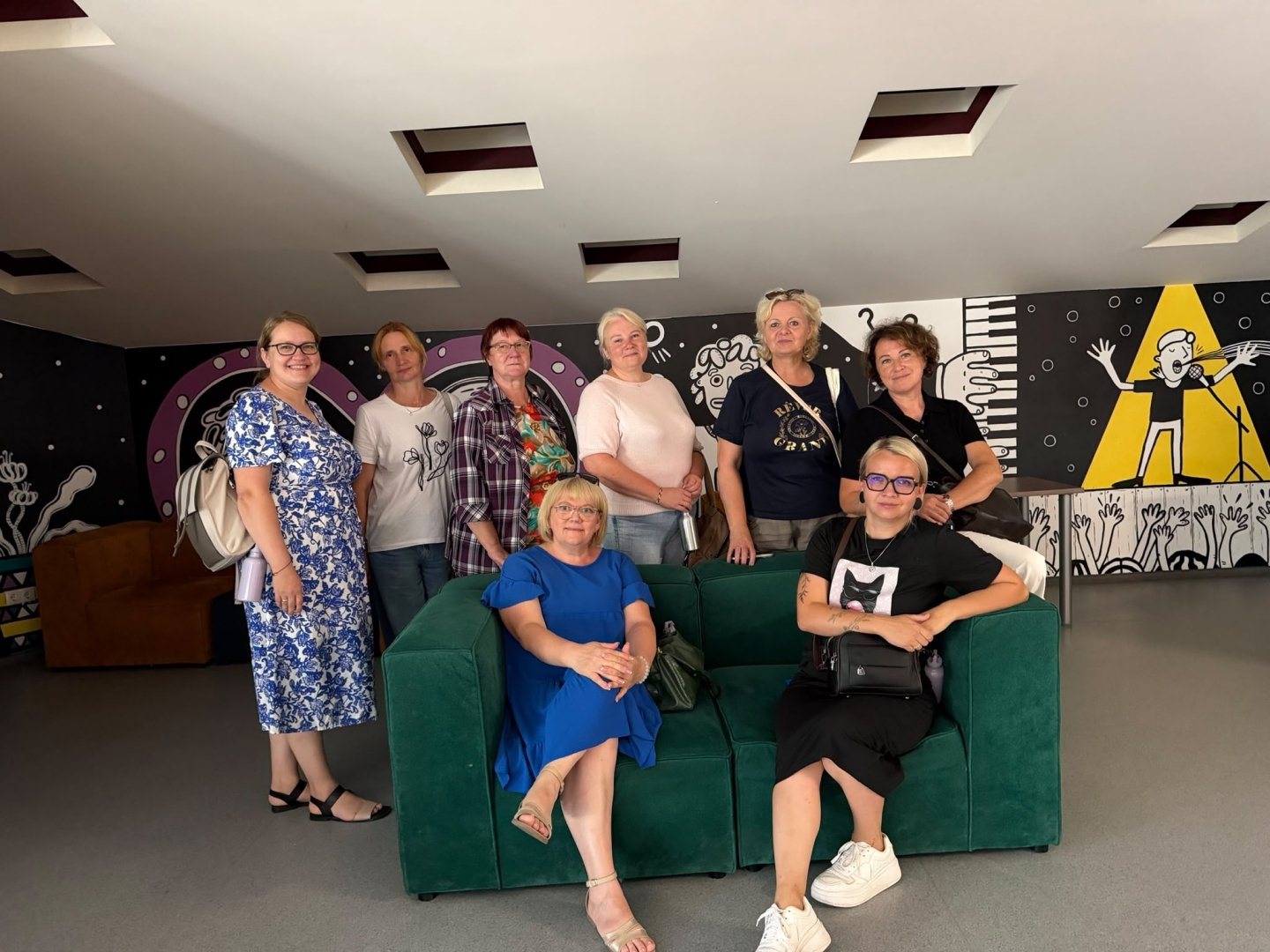 Latvijas un Lietuvas kopīgās un atšķirīgās iezīmes formālajā un neformālajā izglītībā, vecāku un izglītības iestāžu sadarbības pieredze