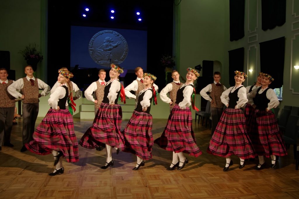 6-jazepa-pigozna-gada-balvas-ainavu-gleznieciba-pasniegsanas-ceremonija-foto-gunars-vilcans-040-1024x681.jpg