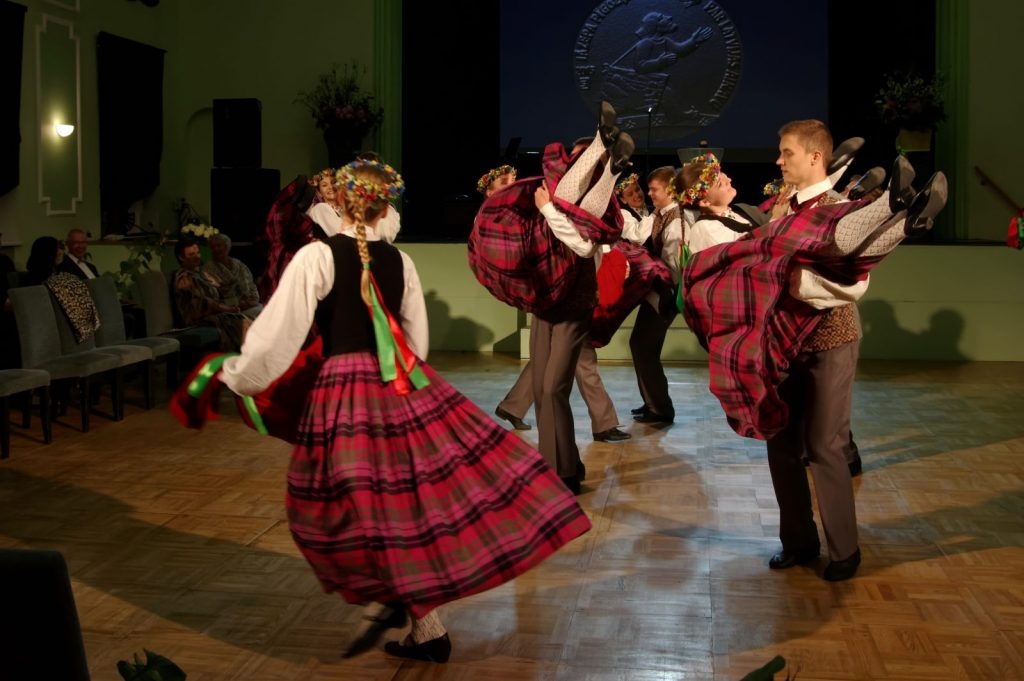 6-jazepa-pigozna-gada-balvas-ainavu-gleznieciba-pasniegsanas-ceremonija-foto-gunars-vilcans-045-1024x681.jpg