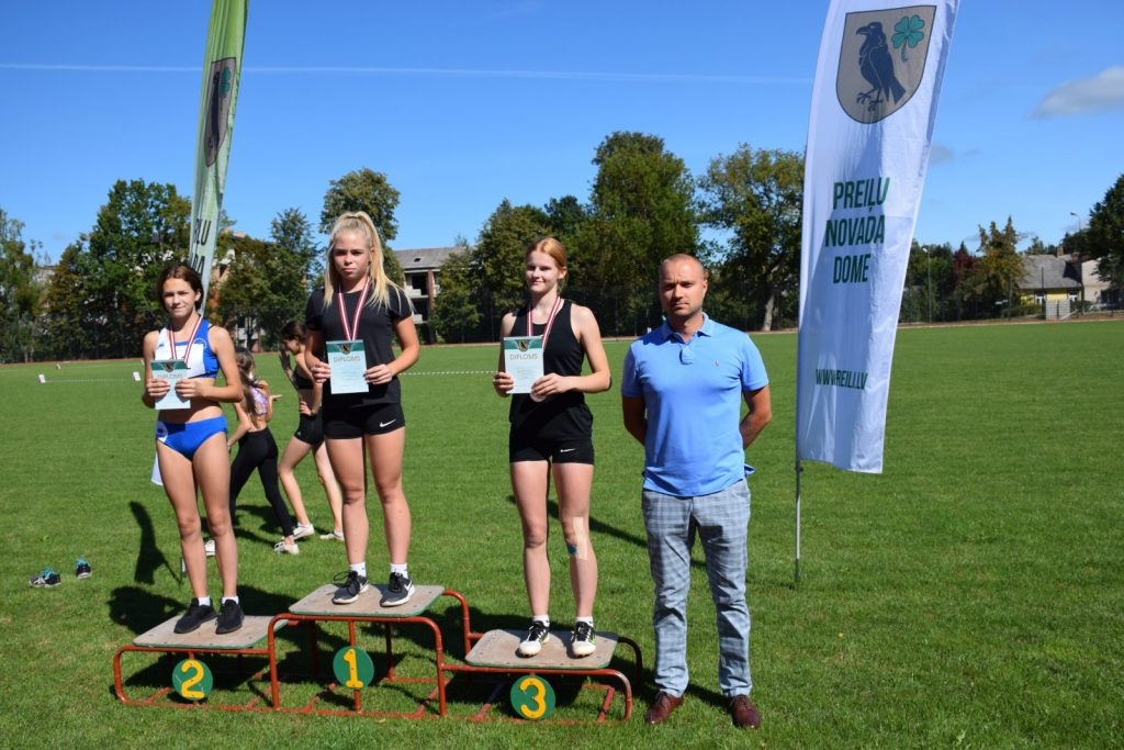 bernu-un-jauniesu-sporta-skolas-stadiona-atklasana-un-cempionats-vieglatletika-foto-leonids-valdonis-054-1024x683.jpg