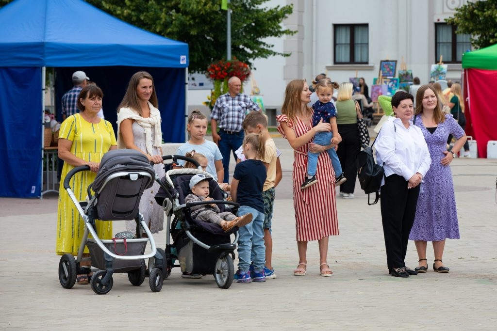 jauniesu-puteju-orkestris-un-svetku-banitis-foto-v-agurjanovs-022-1024x683.jpg