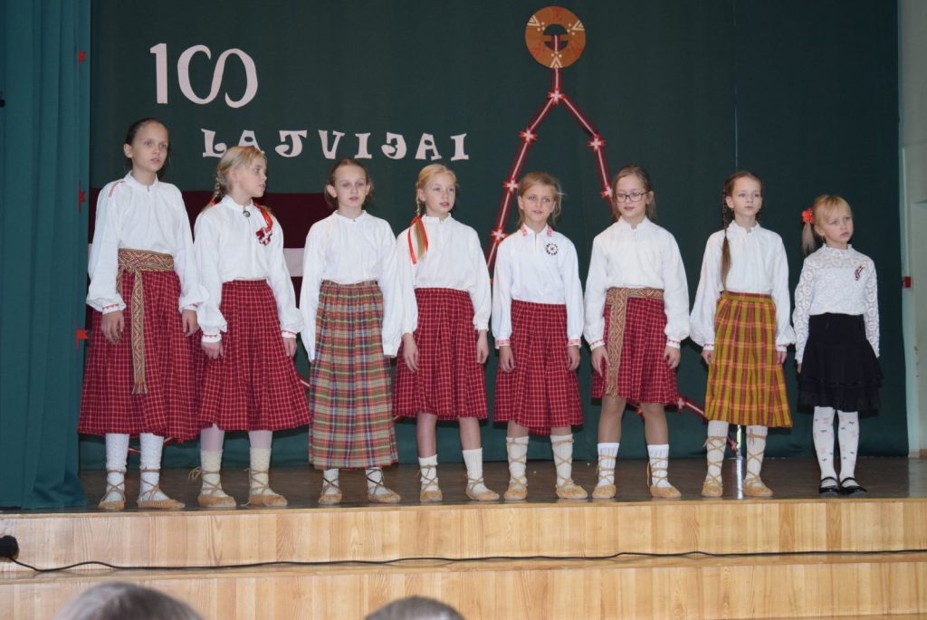 latvijas-simtgades-svinibas-pelecu-pagasta-018-1024x685.jpg