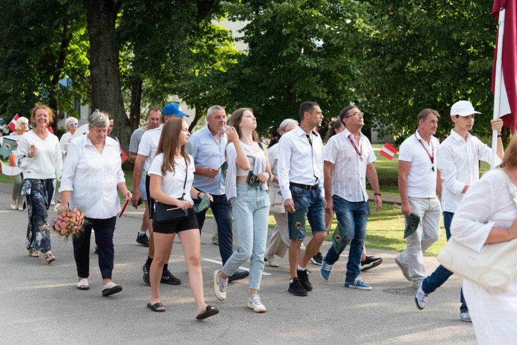 preilu-novada-svetku-gajiens-foto-l-uzulniks-036-1024x684.jpg