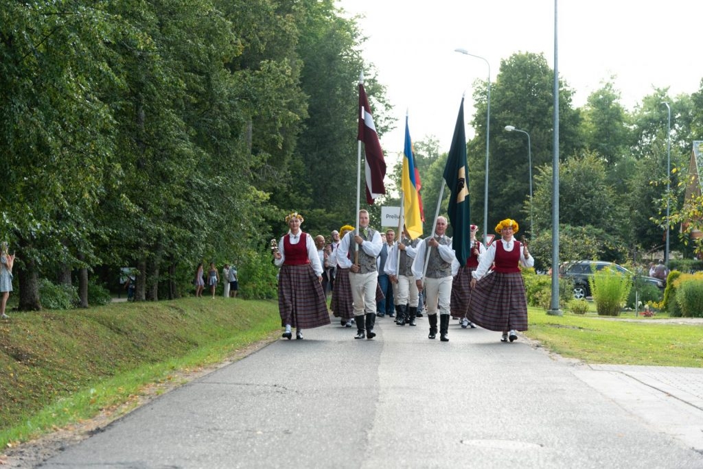 preilu-novada-svetku-gajiens-foto-l-uzulniks-059-1024x684.jpg