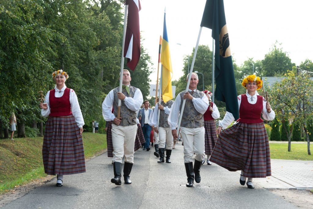 preilu-novada-svetku-gajiens-foto-l-uzulniks-060-1024x684.jpg