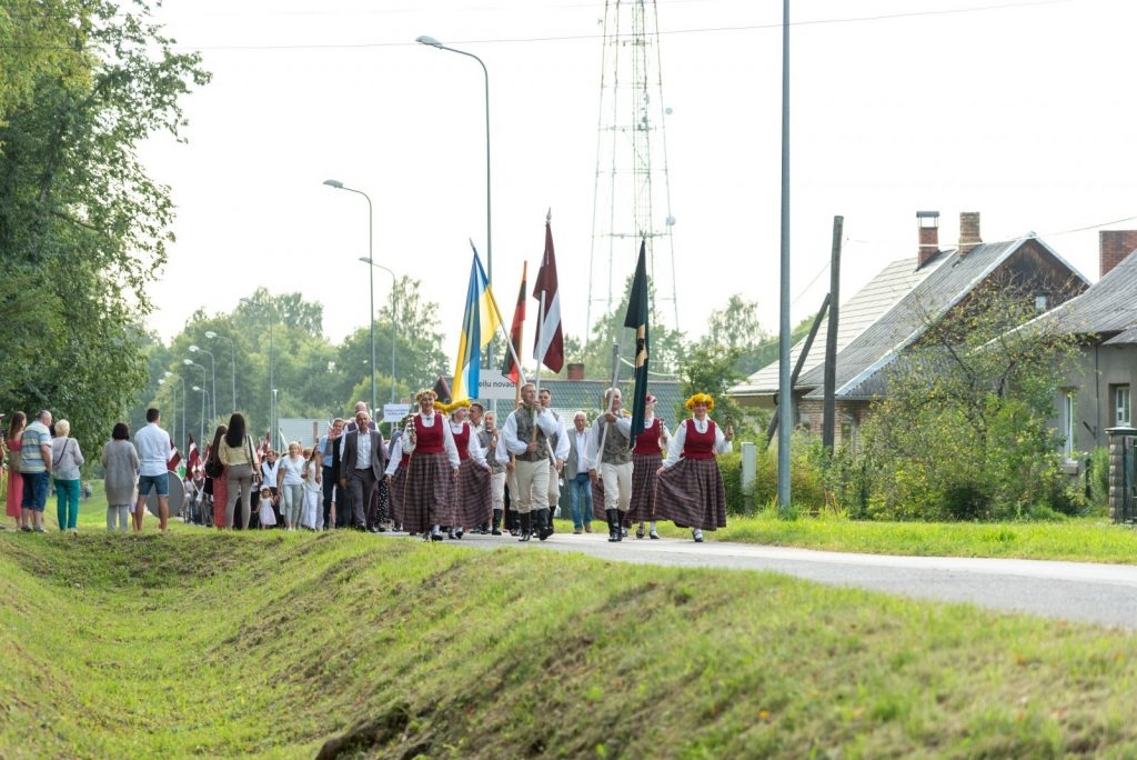 preilu-novada-svetku-gajiens-foto-l-uzulniks-061-1024x684.jpg