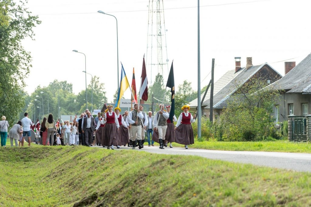 preilu-novada-svetku-gajiens-foto-l-uzulniks-062-1024x684.jpg