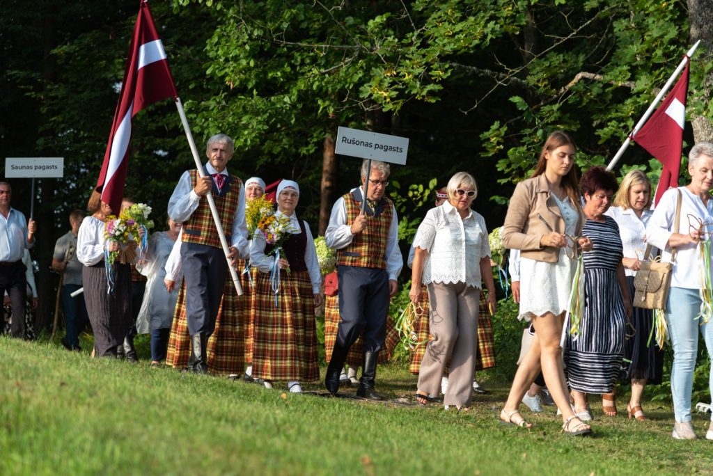 preilu-novada-svetku-gajiens-foto-l-uzulniks-080-1024x684.jpg