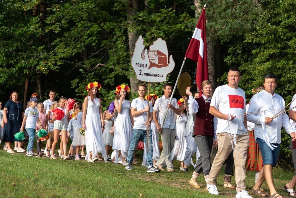 preilu-novada-svetku-gajiens-foto-l-uzulniks-090-1024x684.jpg
