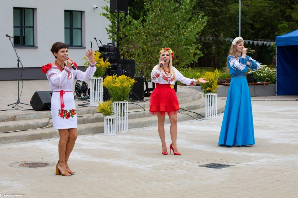 preilu-sadraudzibas-pilsetas-nizinas-ukraina-viesmakslinieku-koncerts-foto-v-agurjanovs-026-1024x682.jpg