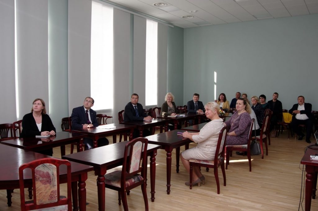 satiksmes-ministra-tala-linkaita-vizite-preilu-novada-foto-gunars-vilcans-007-1024x681.jpg