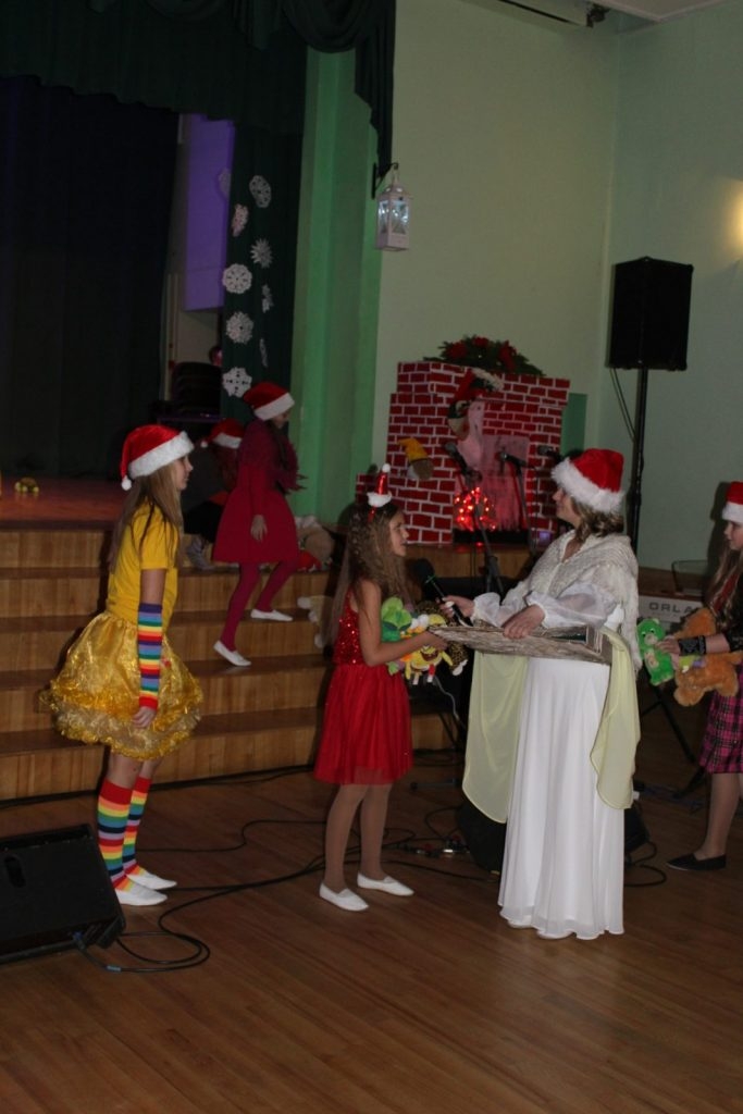 ziemassvetki-pelecos-foto-diana-vaivode-053-e1578314962294-683x1024.jpg