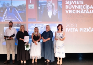 Pašvaldības Attīstības, investīciju un inženiertehniskās daļas vadītāja Iveta Piziča ieguvusi apbalvojumu par nozīmīgiem sasniegumiem būvniecības veicināšanā