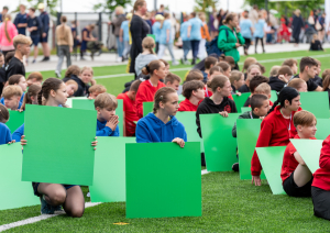 XIII Latvijas Skolu jaunatnes dziesmu un deju svētki: Folkloras kopu programma „Dindaru, dandaru – re, kā varu” un Deju lielkoncerta "Es atvēru Laimas dārzu" mēģinājums