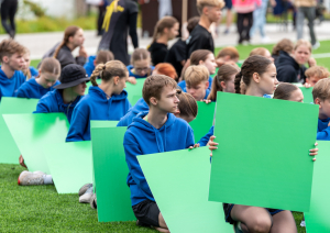 XIII Latvijas Skolu jaunatnes dziesmu un deju svētki: Folkloras kopu programma „Dindaru, dandaru – re, kā varu” un Deju lielkoncerta "Es atvēru Laimas dārzu" mēģinājums