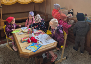 Īstenots mazo grantu projekts “Bērnu stūrīša iekārtošana Vidsmuižas Svētā Gara Romas katoļu baznīcā”