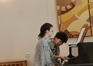 Oktobris izcilā komponista Jāņa Ivanova zīmē