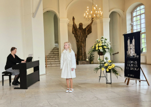  Aglonā aizvadīts XX Latvijas mūzikas skolu Jauno vokālistu konkurss "Dziedu Dievmātei"