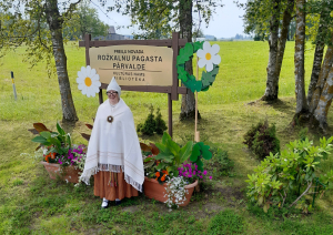 Biedrība “Vārkavas novada pensionāri”  ir realizējusi ELFLA Līderu projektu “Tautas tērpu iegāde folkloras kopai “Dzeipurs”