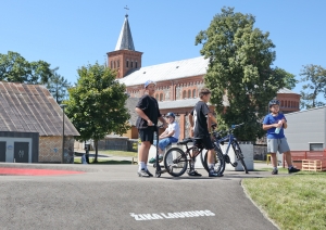 Svinīgi atklāts jaunais un ilgi gaidītais aktīvās atpūtas laukums “Žika laukums” Preiļos