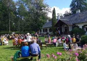 “Jasmuižā” aizvadītas literāri muzikālas Dzejas dienas