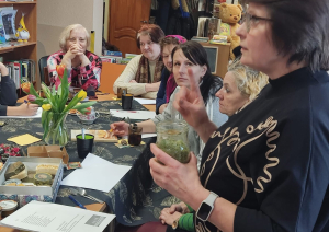 Nodarbības “Dabīgo materiālu izmantošana - augi veselībai” foto galerija