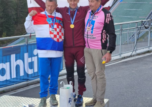 Trīs zelta medaļas no Eiropas čempionātā nūjošanā atceļo uz Preiļu novadu