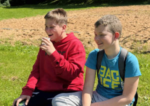 Jauniešu pikniks Riebiņu parkā