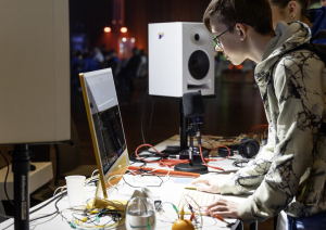 Šogad FIZMIX erudīcijas konkursā piedalās vairāk nekā 1100 Latvijas skolēnu