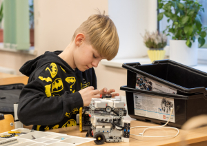 Aizvadīts 17. Latvijas robotikas čempionāta 7. Preiļu robotikas čempionāta posms