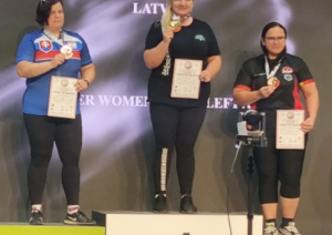 Novadniece Žanna Čingule izcīna zelta medaļu 46. pasaules armvrestlinga čempionātā Bulgārijā