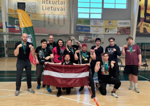 Mūsu armvrestleriem izcili panākumi starptautiskajā turnīrā “Radviliškis Cup”