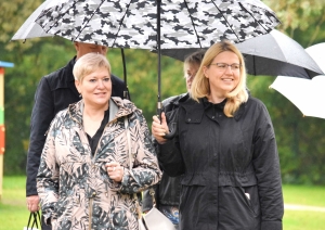 Noslēdzoties projektam “Bērnudārza “Pasaciņa” rotaļu laukumu būvniecības dokumentācijas izstrāde un būvdarbi”, atklāts Preiļu pirmsskolas iestādes “Pasaciņa” jaunais rotaļu laukums