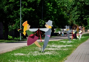 Preiļu pilsēta vasaras saulgriežu noformējumā