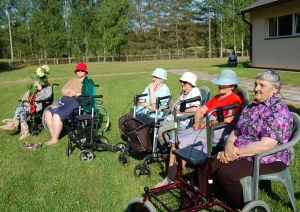 SAC "Vārkava" ielīgo, ieskandina un iepin vasaru vainagos.