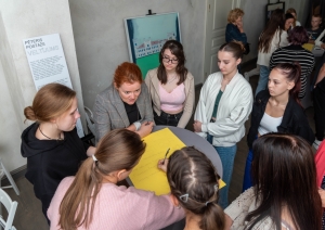 Preiļu pilī aizvadīta lēmumu pieņēmēju, pašvaldības speciālistu diskusija ar jauniešiem “Kafija ar Politiķiem”