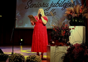 Grandioza jubilejas balle Riebiņos pulcē draugus no visas Latvijas