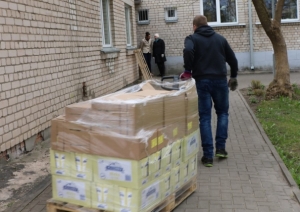 Preiļu novada izglītojamie jau otro reizi saņem pārtikas komplektus