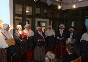 Jasmuižā aizvadīts pasākums “Sanāciet kāziņās!”
