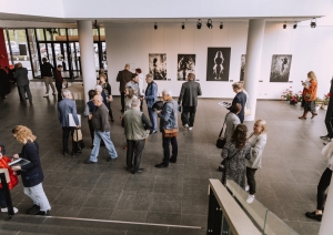 Latgales vēstniecībā GORS aizvadīta godalgas “Jāņa Gleizda balva fotogrāfijā 2024” pasniegšanas ceremonija