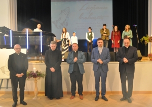 Izskanējis ekumēnisks labdarības pasākums “Lūgšanu brokastis”