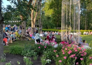 Večerinka – zaļumballe Raiņa "Jasmuižā"