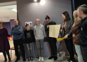 struktureta-dialoga-diskusija-kafija-ar-politikiem-003-1024x590.jpeg
