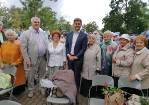 vislatvijas-senioru-sadziedasanas-svetki-cesis-22-augusta-004.jpg
