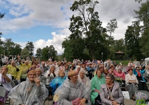 vislatvijas-senioru-sadziedasanas-svetki-cesis-22-augusta-009.jpg