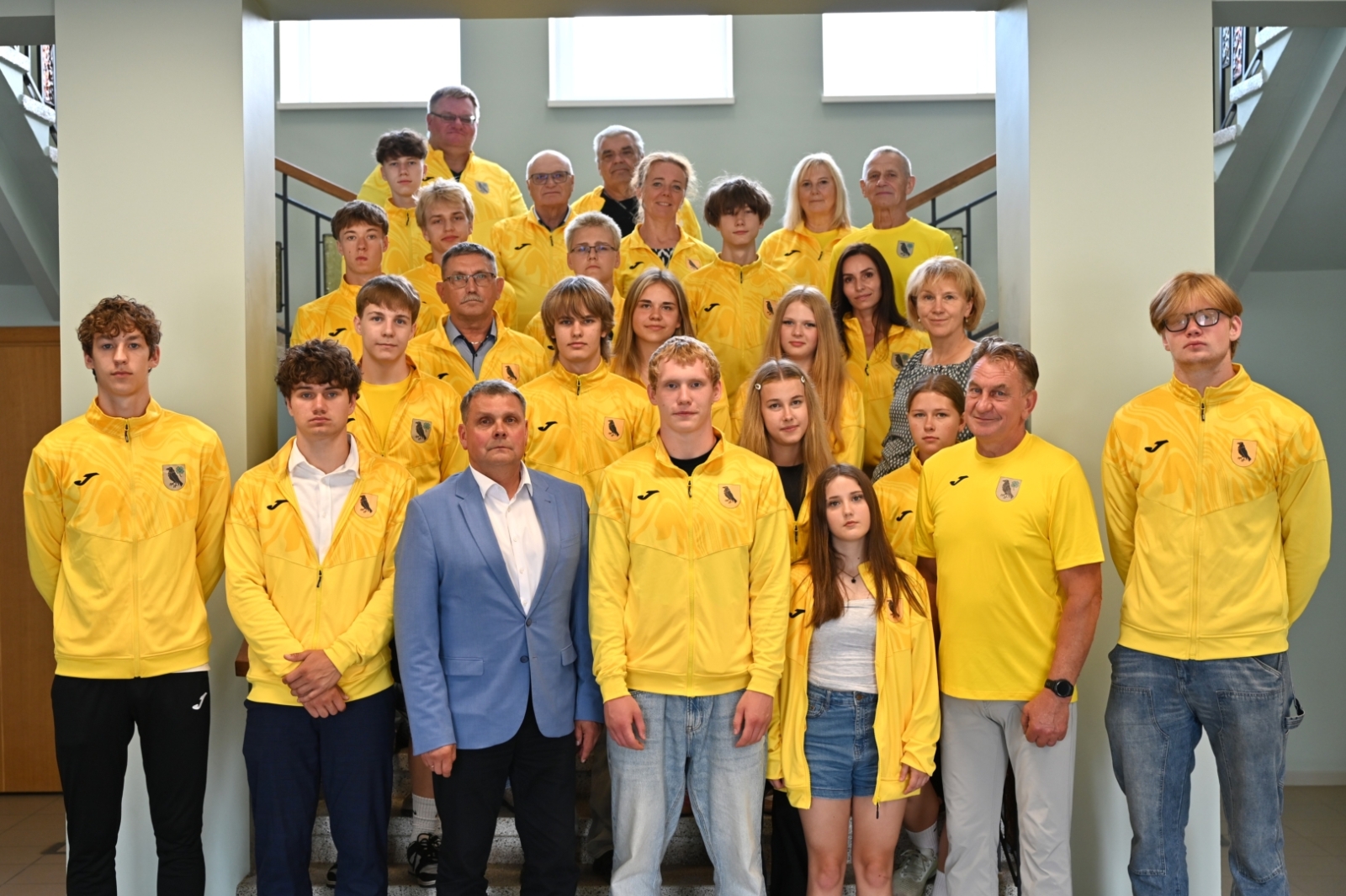Pašvaldībā tika sveikti Latvijas X Jaunatnes olimpiādes Valmierā laureāti, dalībnieki un viņu treneri