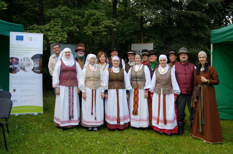 Muzeju ielas festivāls “Starp muižu un baznīcu”